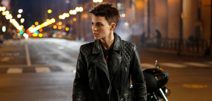 watch batwoman canada